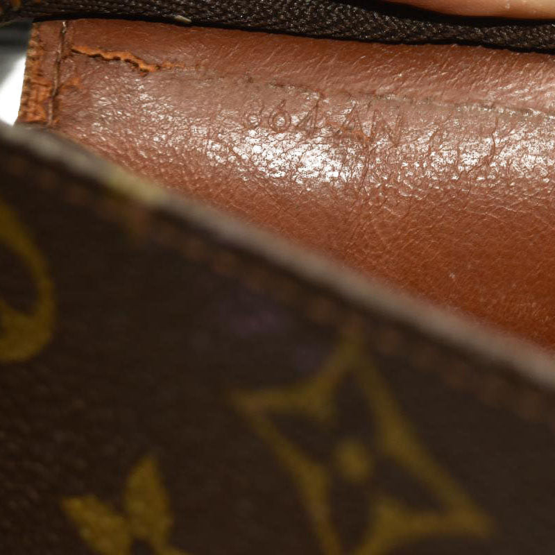 Louis Vuitton Monogram Toiletry Pouch 26