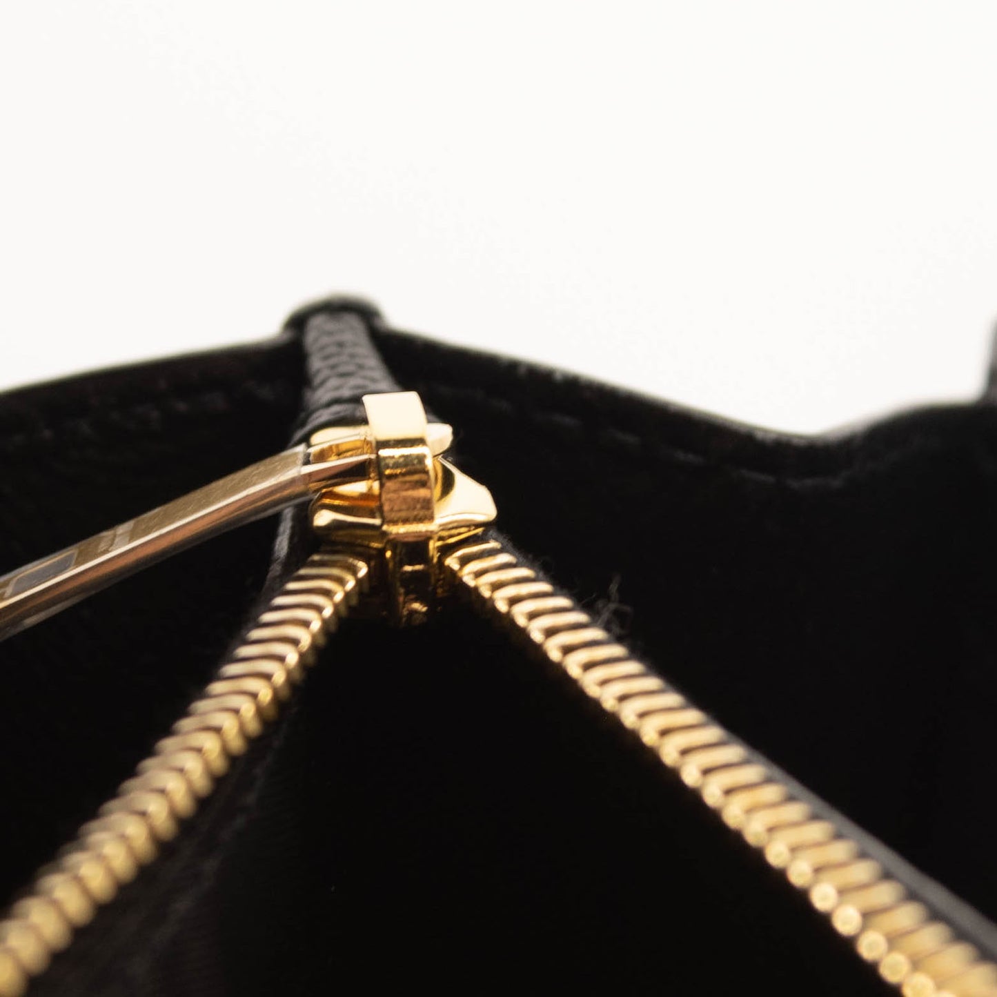 NEW Saint Laurent WOC Matelasse Chevron Medium Monogram Chain Wallet Black