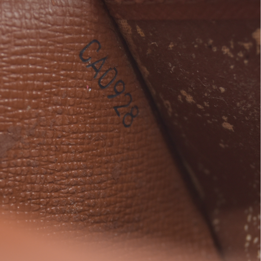 $600 1998 Louis Vuitton Monogram Porte-Valeurs Cartes Credit Wallet CA0928