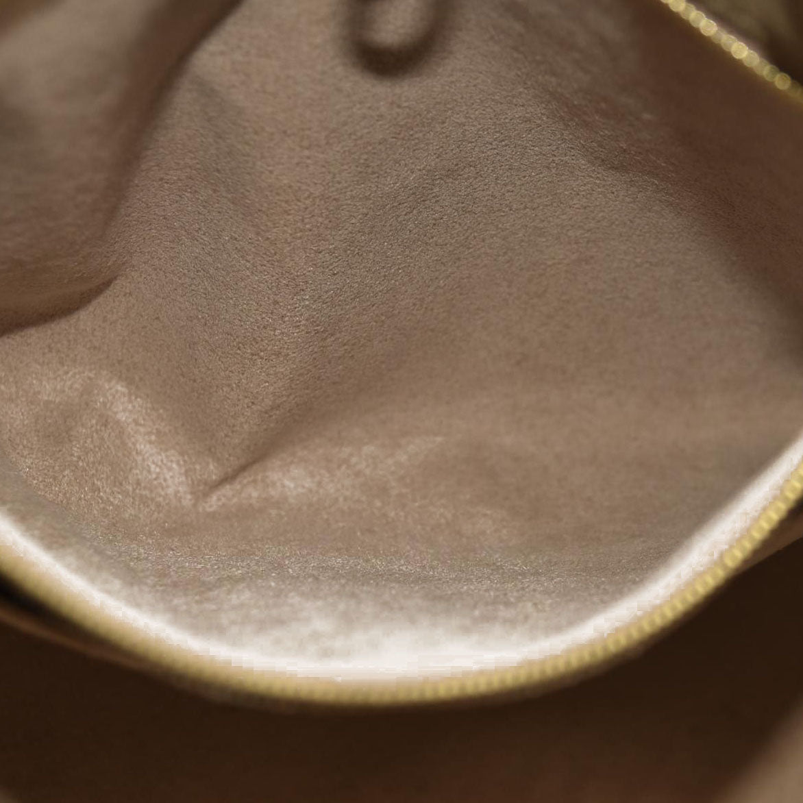 Louis Vuitton Empreinte Monogram Giant Onthego MM Tourterelle RFID