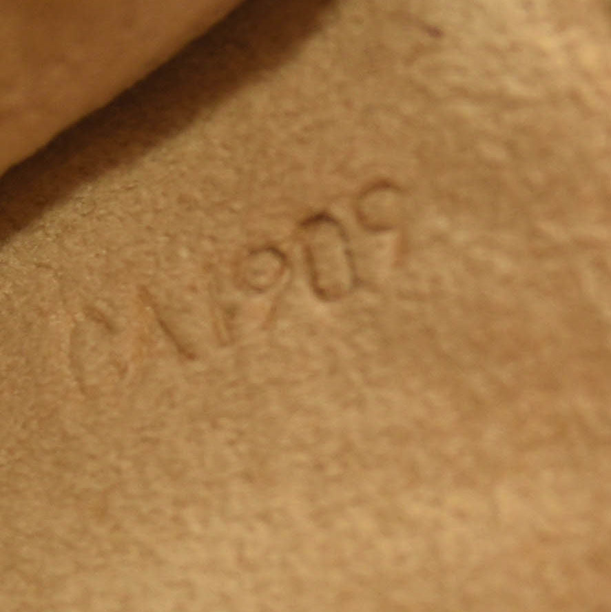 LOUIS VUITTON Monogram Pochette Twin GM