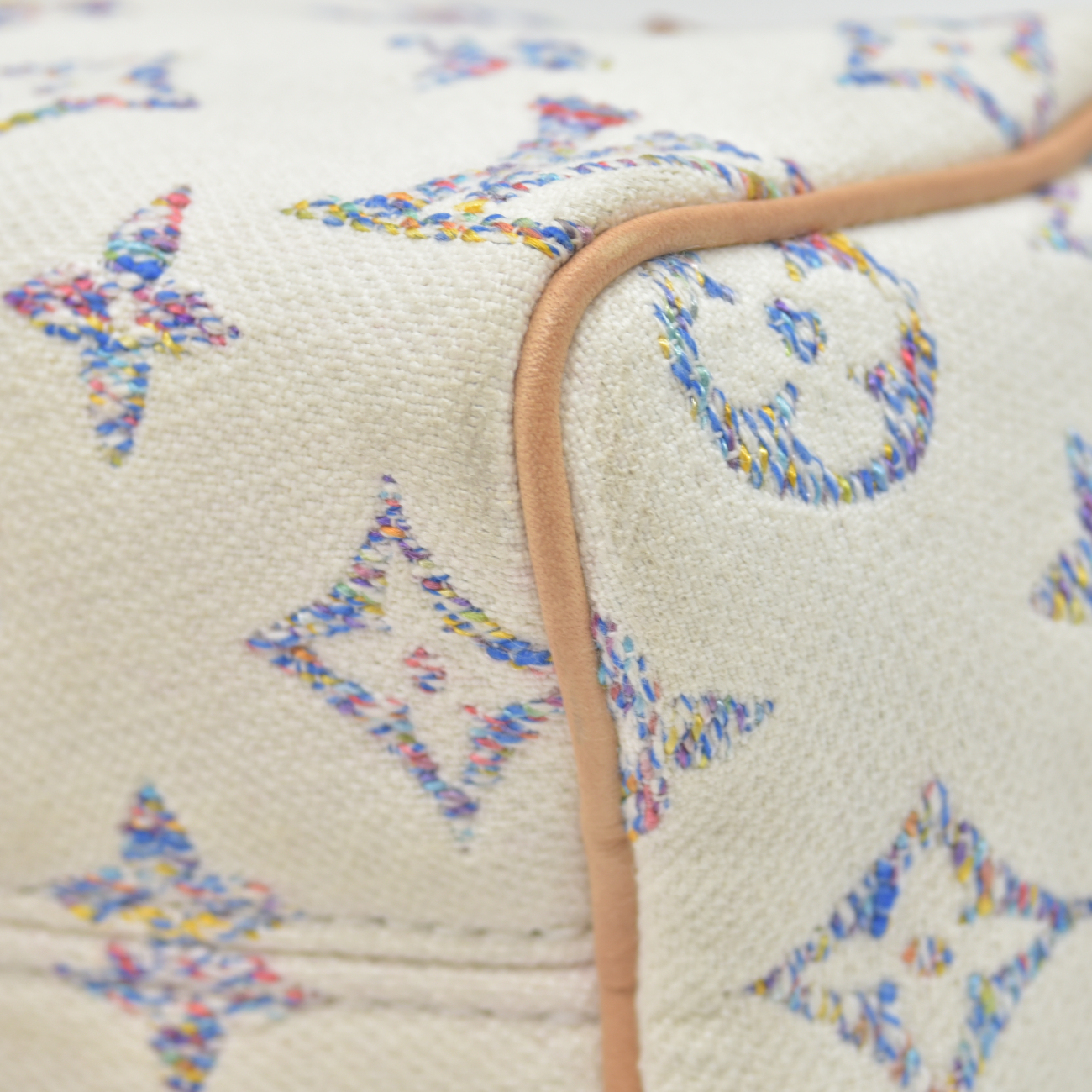 $2570 Louis Vuitton RFID Monogram Jacquard Fabric Speedy Bandouliere 20 Multicolor Beige