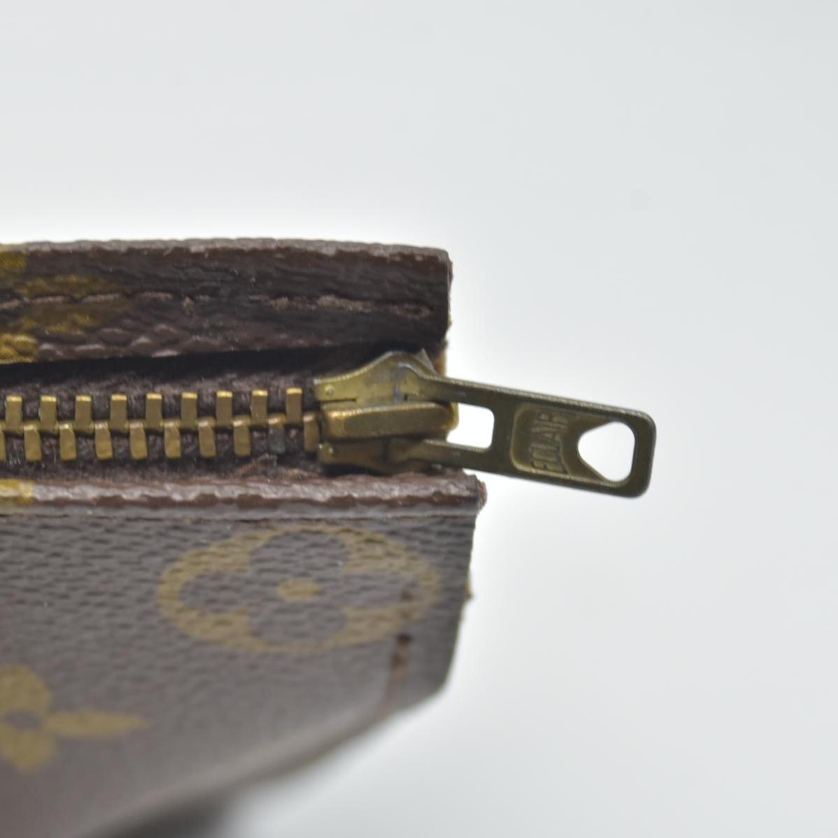 $1120 Louis Vuitton Monogram Toiletry Pouch 26 CONSIGNMENT