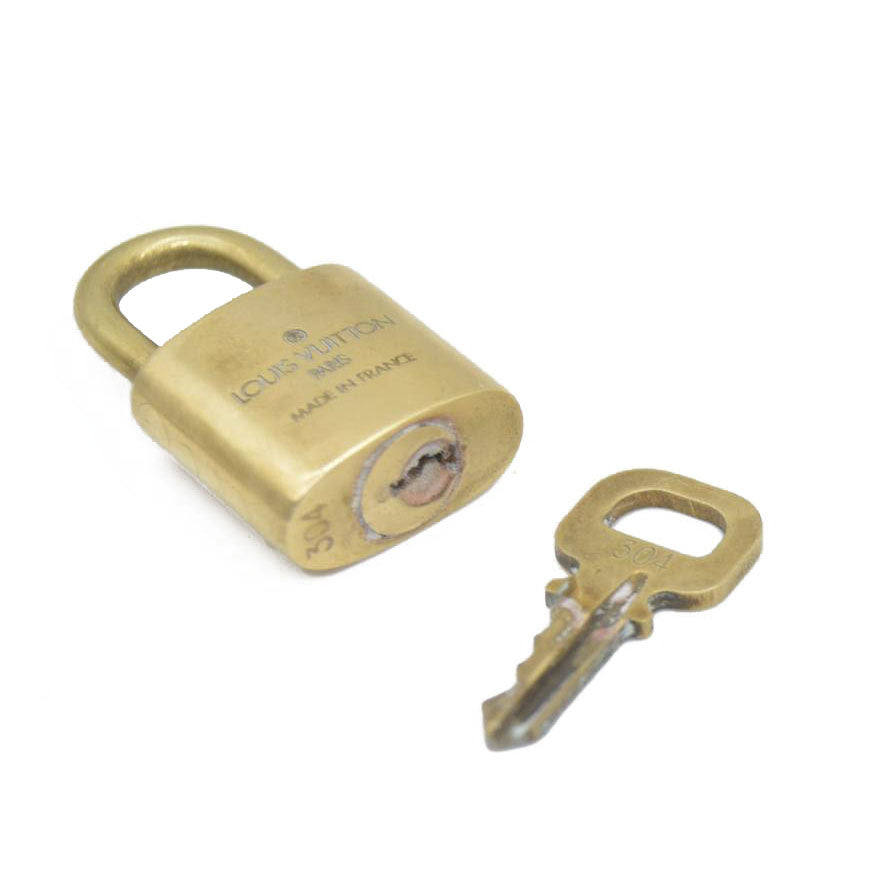 AUCTION Louis Vuitton Gold Lock and Key #304