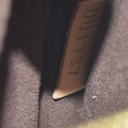 $2760 Louis Vuitton Monogram Pochette Metis DU1137