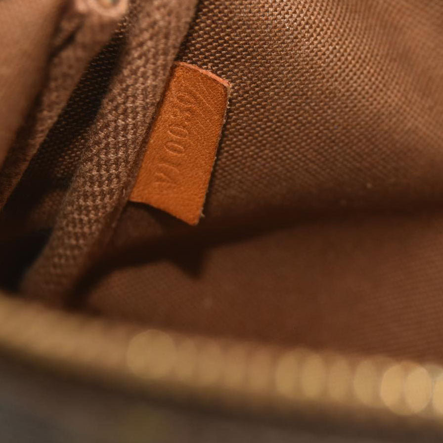 LOUIS VUITTON Monogram Pochette Accessories VI0030