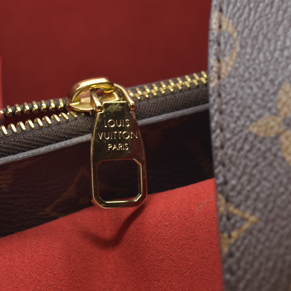 $2300 Louis Vuitton LV Monogram Néonoé MM