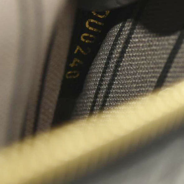 LOUIS VUITTON Empreinte Pochette Metis Black DU0240