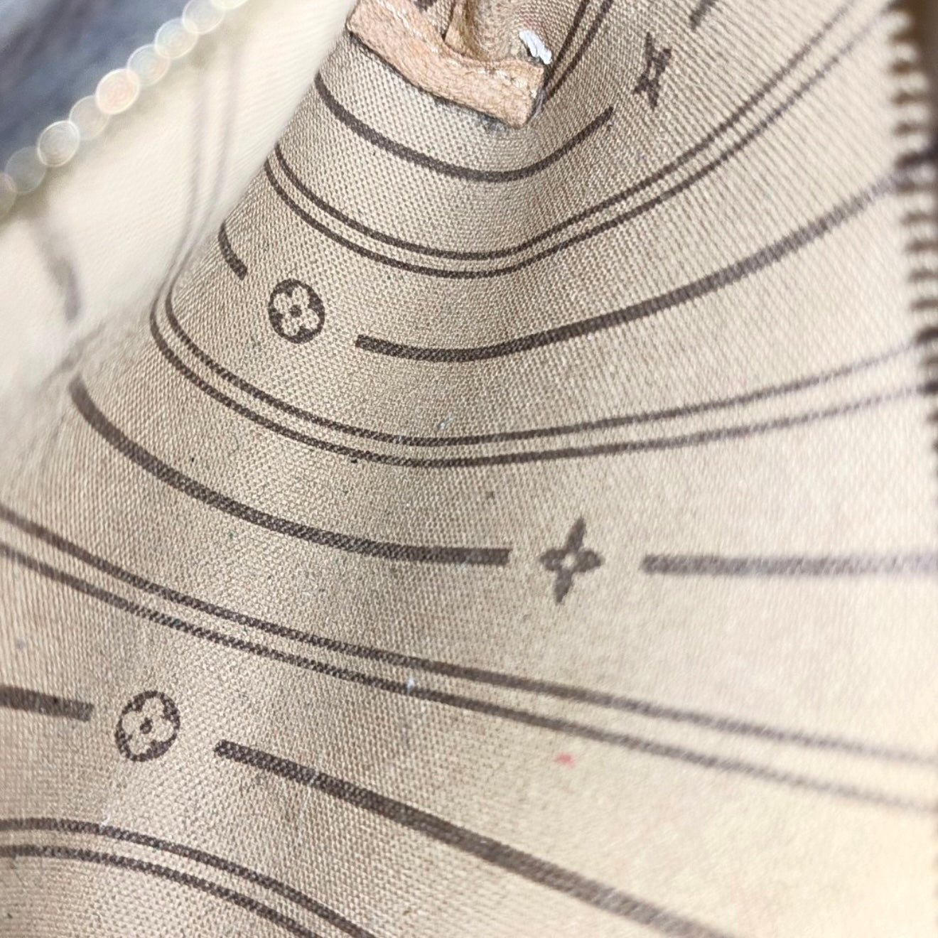 PRE-ORDER Louis Vuitton Monogram Mini Pochette Delightful