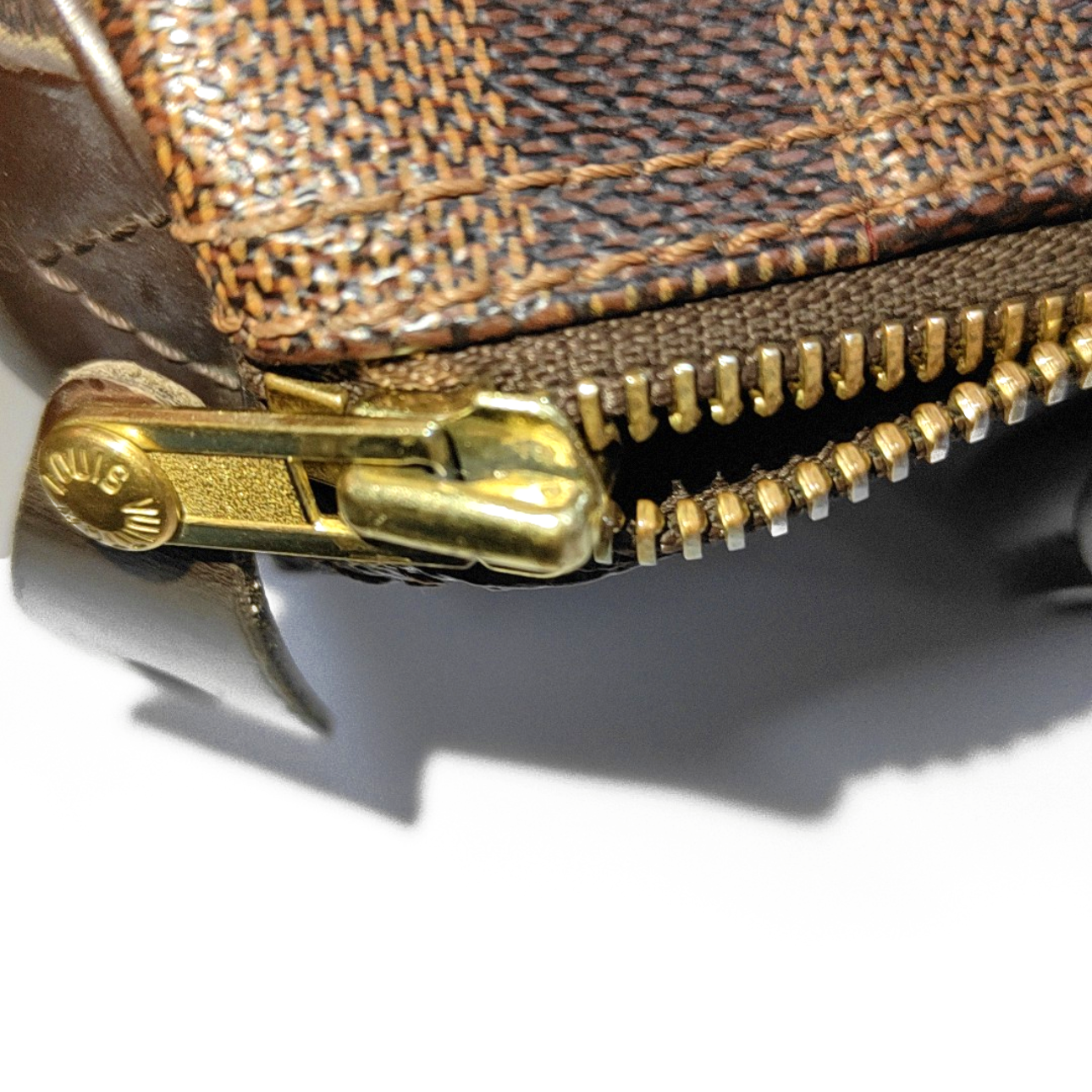 LOUIS VUITTON Damier Ebene Speedy 25