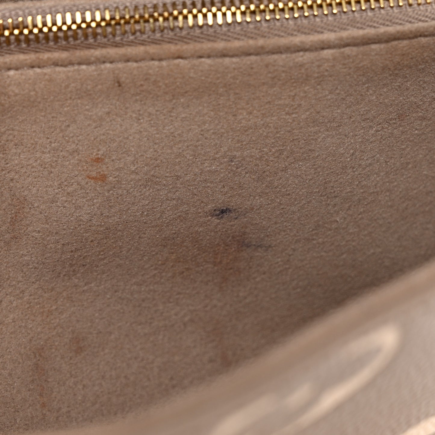 Louis Vuitton Empreinte Pochette Metis East West Bicolor Tortourelle