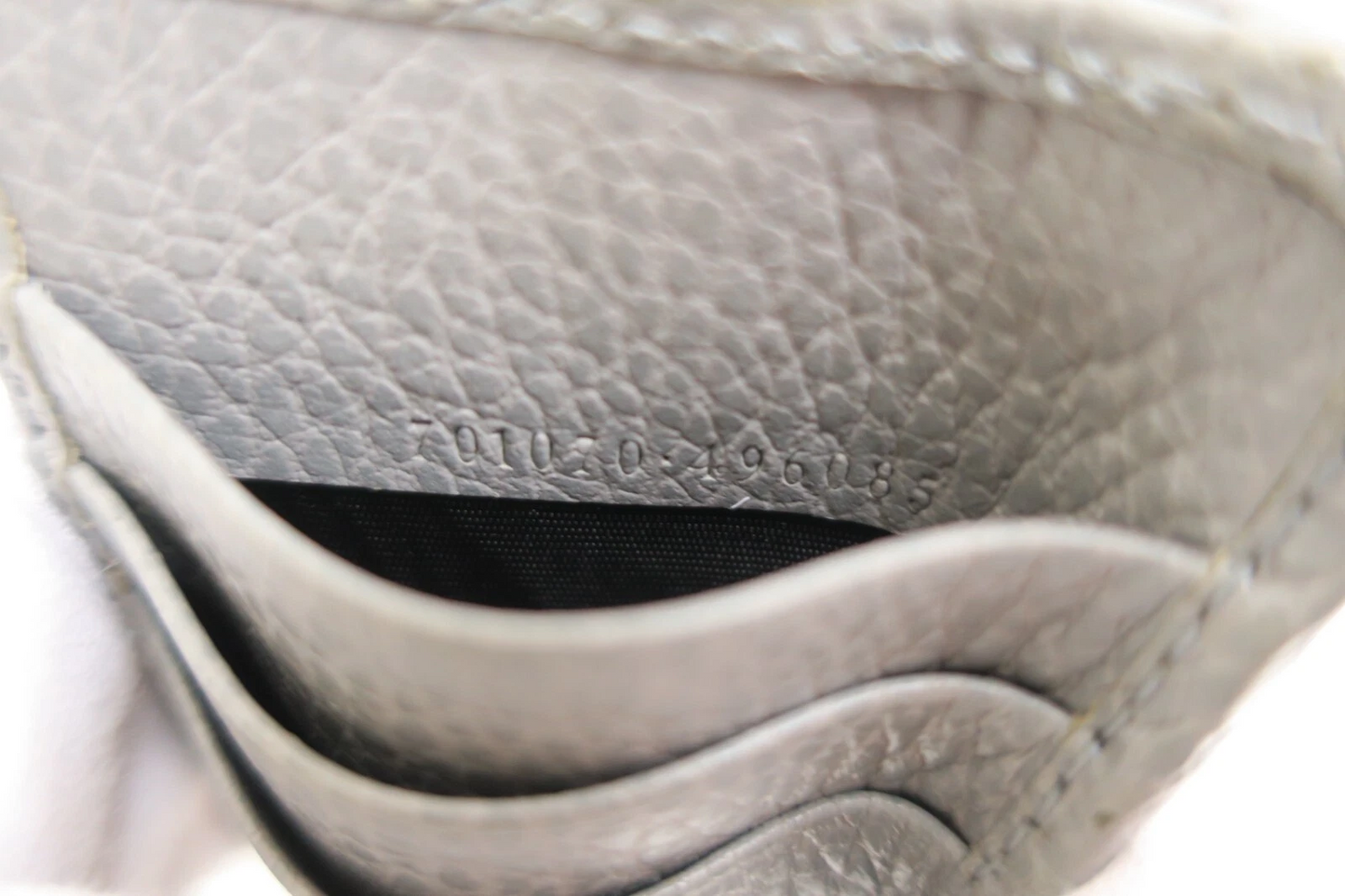 $375 Gucci Dollar Calfskin Enamel Monochrome GG Marmont Key Case Card Holder