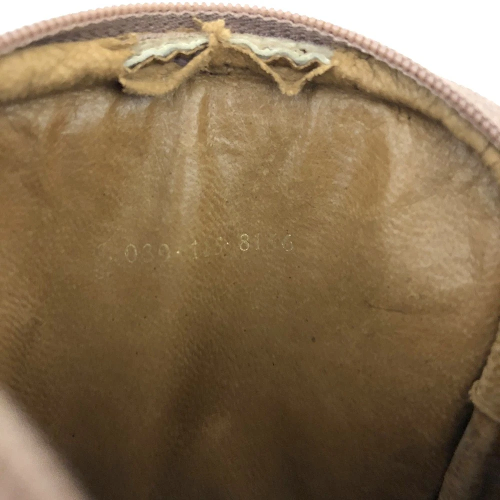 $450 GUCCI Suede Interlocking G Logo Coin Purse Ivory