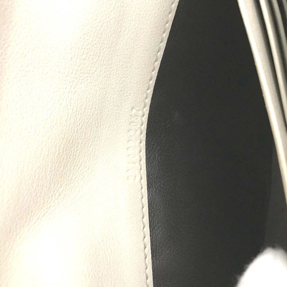 $820 GUCCI GG Logo Leather Long Wallet Ivory Cream