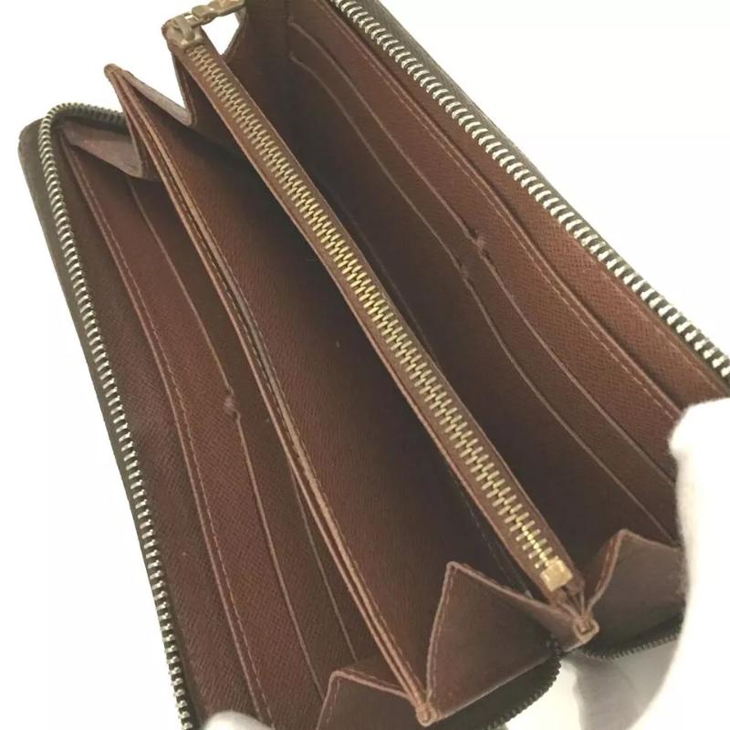 Louis Vuitton Monogram Zippy Wallet CA0037
