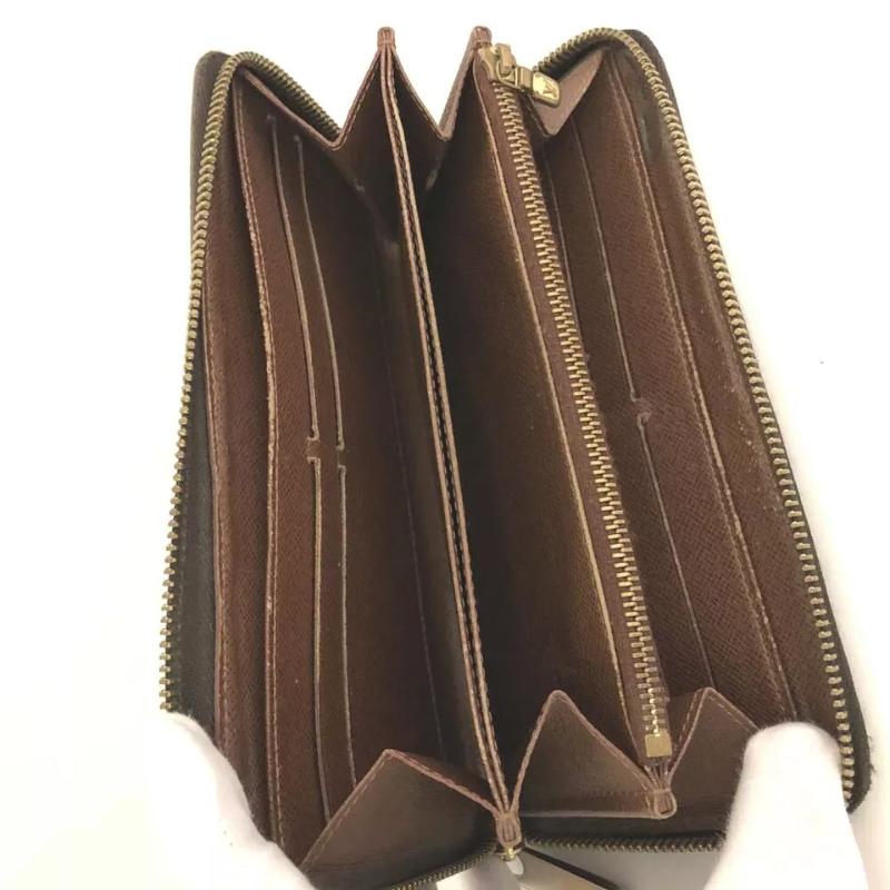 Louis Vuitton Monogram Zippy Wallet CA3161