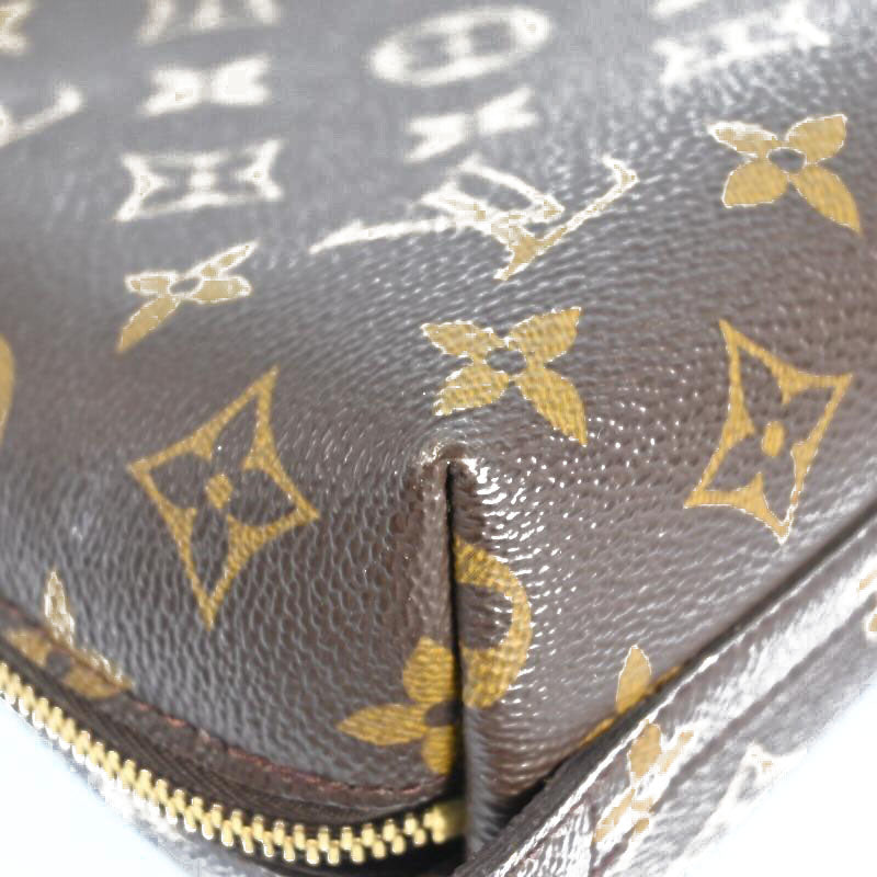 Louis Vuitton  Monogram Trousse Demi Ronde