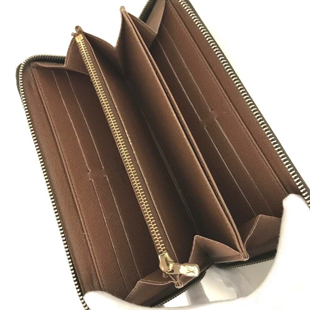 LOUIS VUITTON Monogram Zippy Wallet CA0076