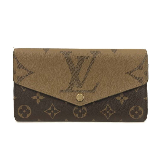 PRE-ORDER Louis Vuitton  Reverse Monogram Giant Sarah Wallet