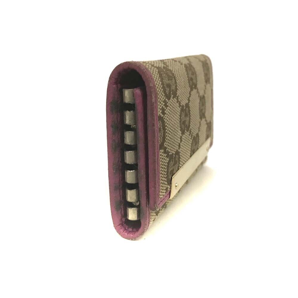 AUCTION $300 Gucci  GG Supreme Monogram 6 Key Holder Case Fuchsia