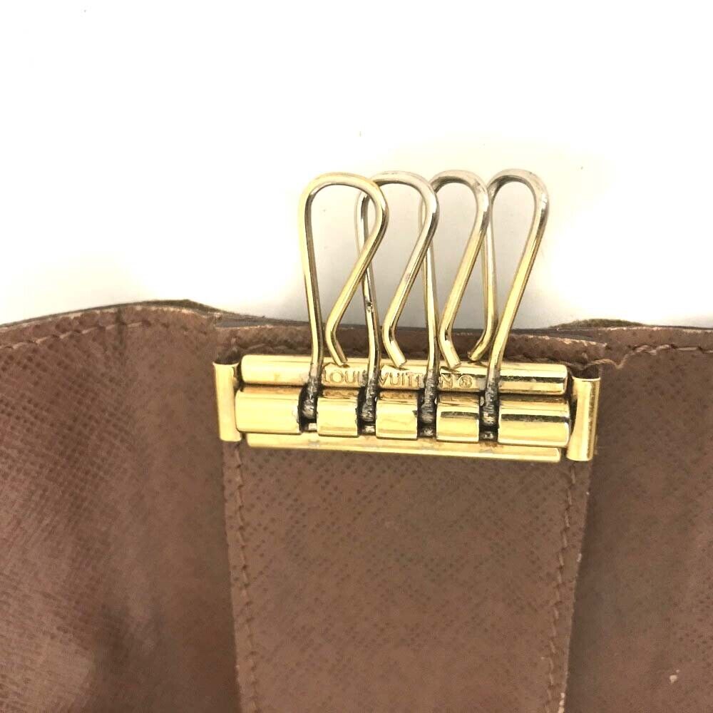 PREORDER Louis Vuitton Monogram Multicles 4 Ring Key Case