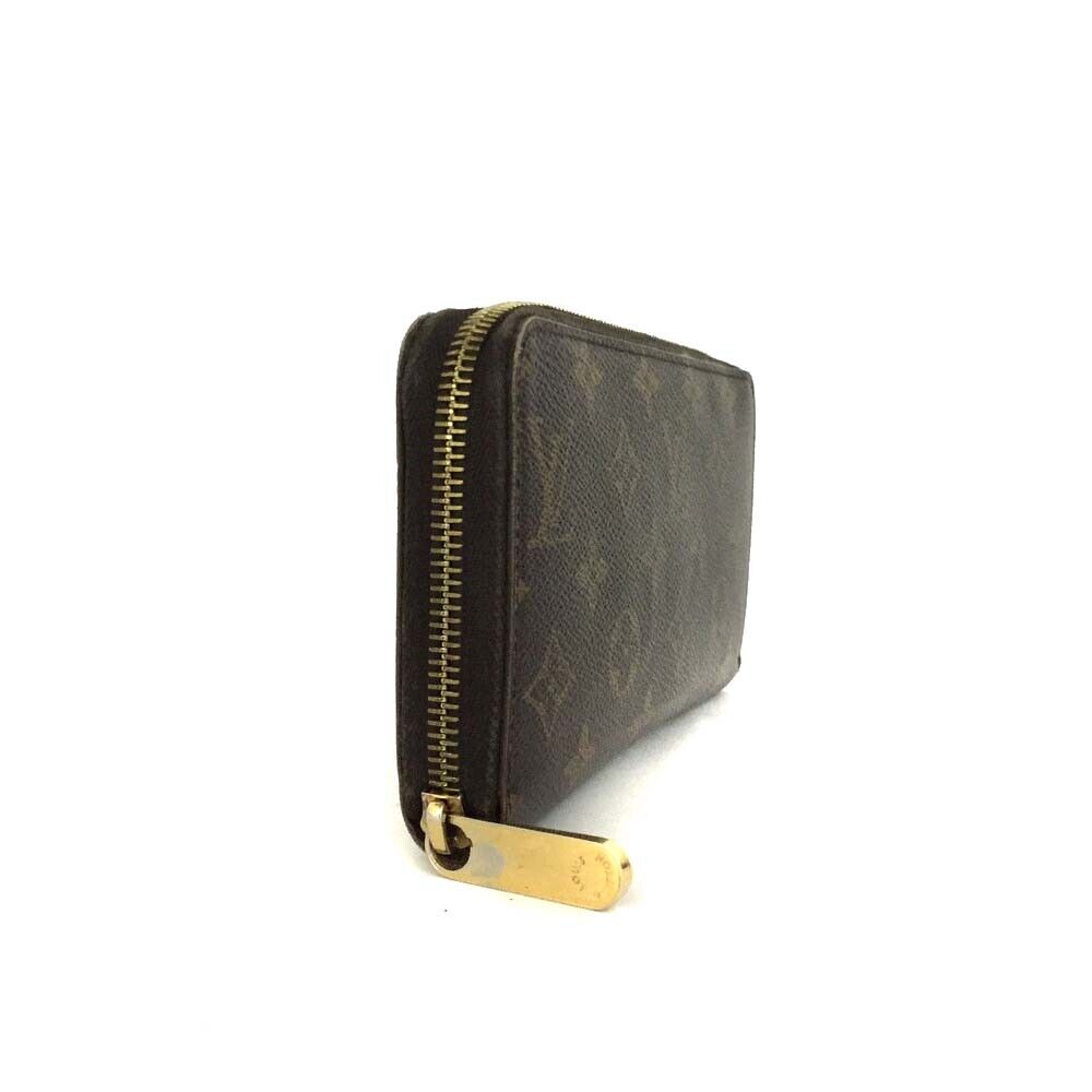 LOUIS VUITTON Monogram Zippy Wallet