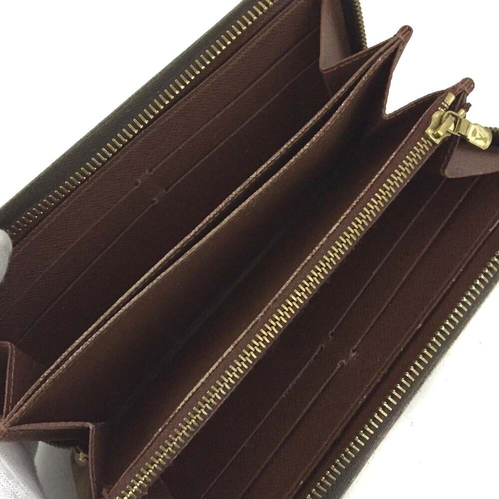 LOUIS VUITTON Monogram Zippy Wallet
