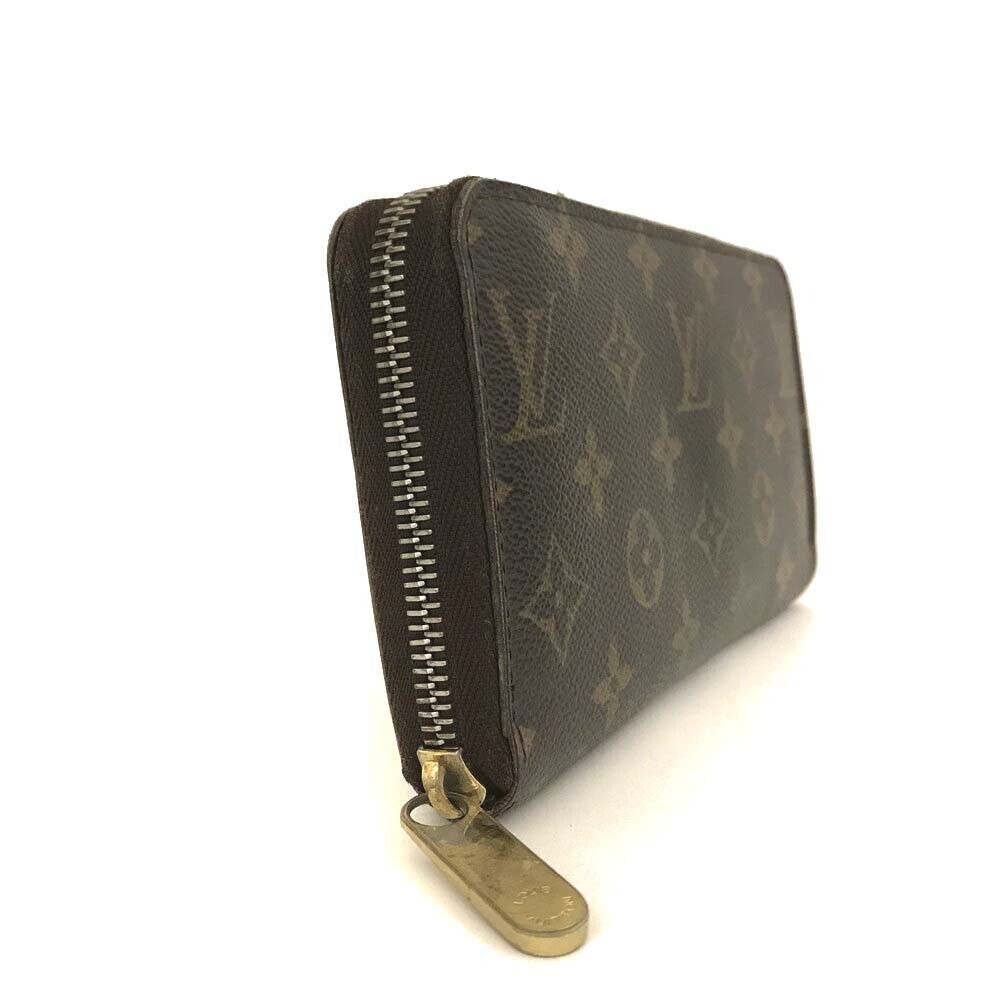 Louis Vuitton  Monogram Zippy Wallet CA0037