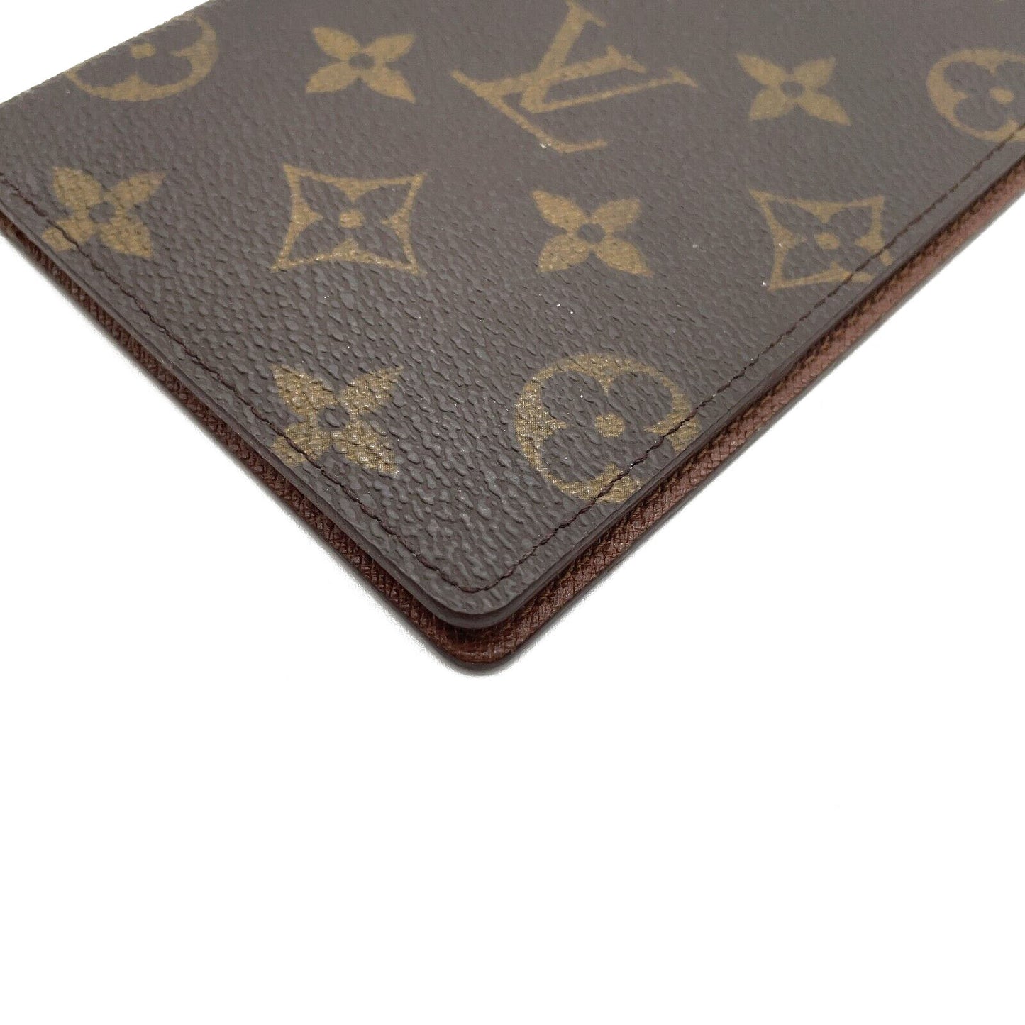 PRE-ORDER Louis Vuitton  Monogram Passport Cover CA0936