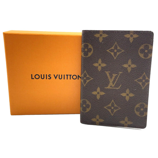 PRE-ORDER Louis Vuitton  Monogram Passport Cover CA0936