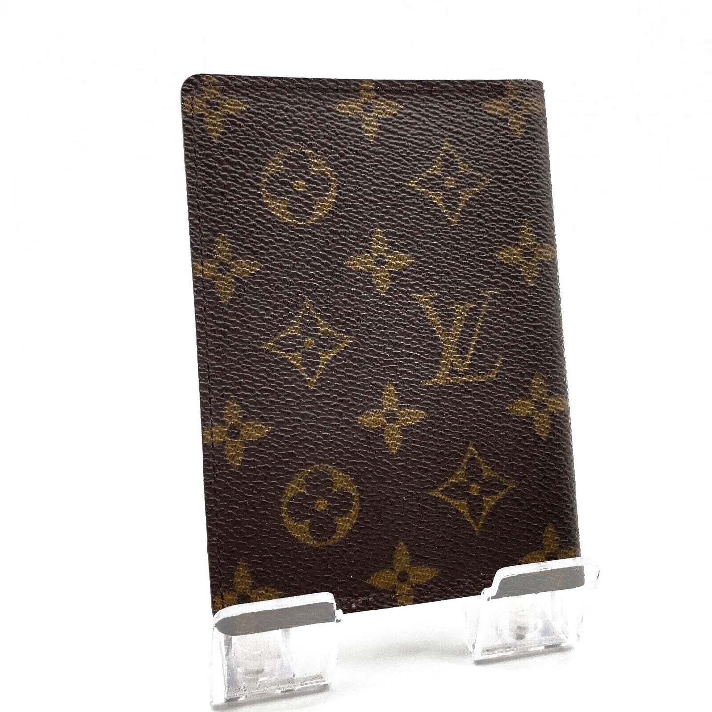 PRE-ORDER Louis Vuitton  Monogram Passport Cover CA0936