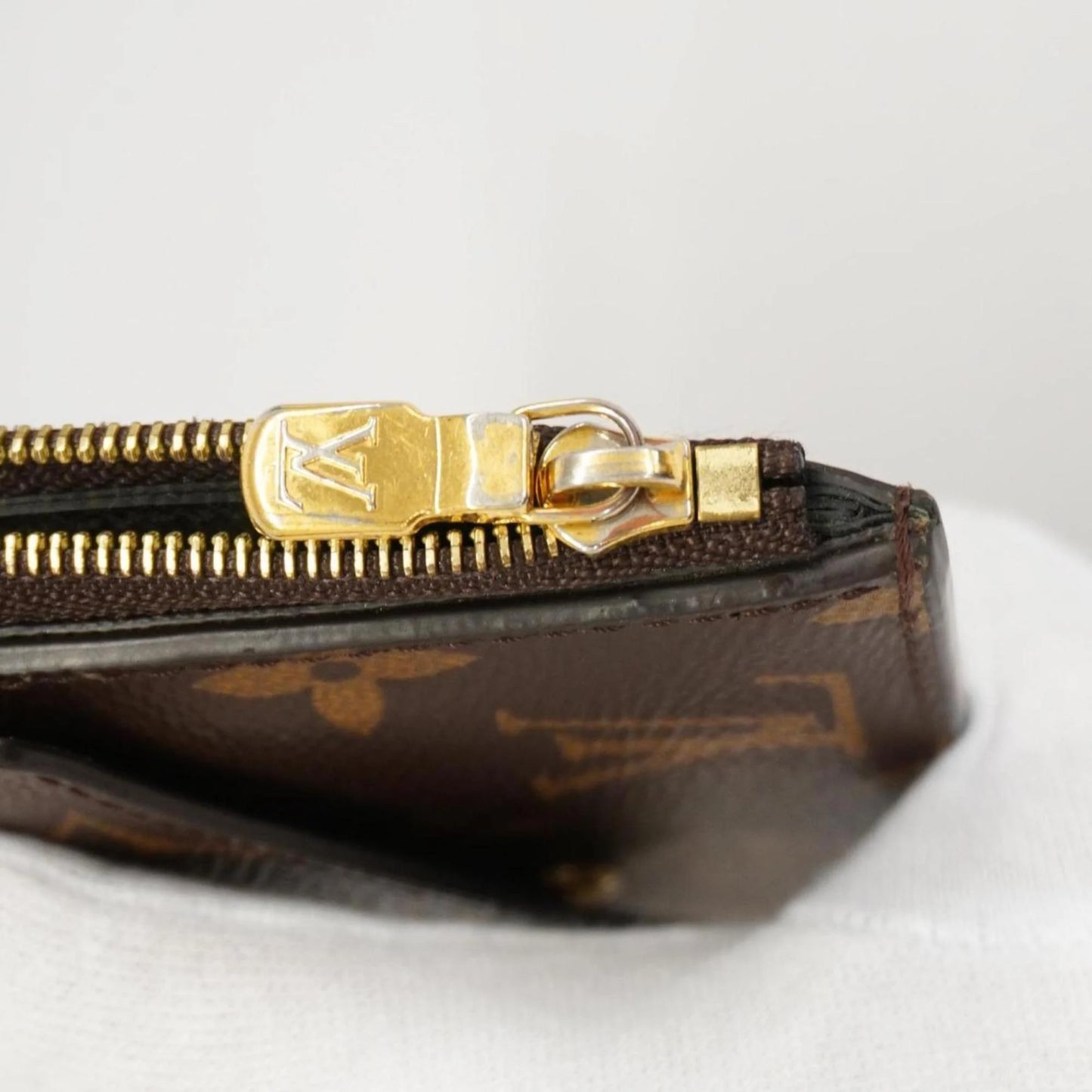 Pre-Order Louis Vuitton Monogram Recto Verso Card Holder Black