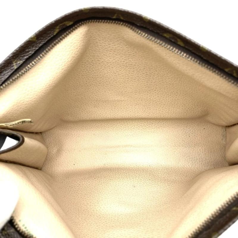 PRE-ORDER Louis Vuitton  Monogram Toiletry Pouch 26 841