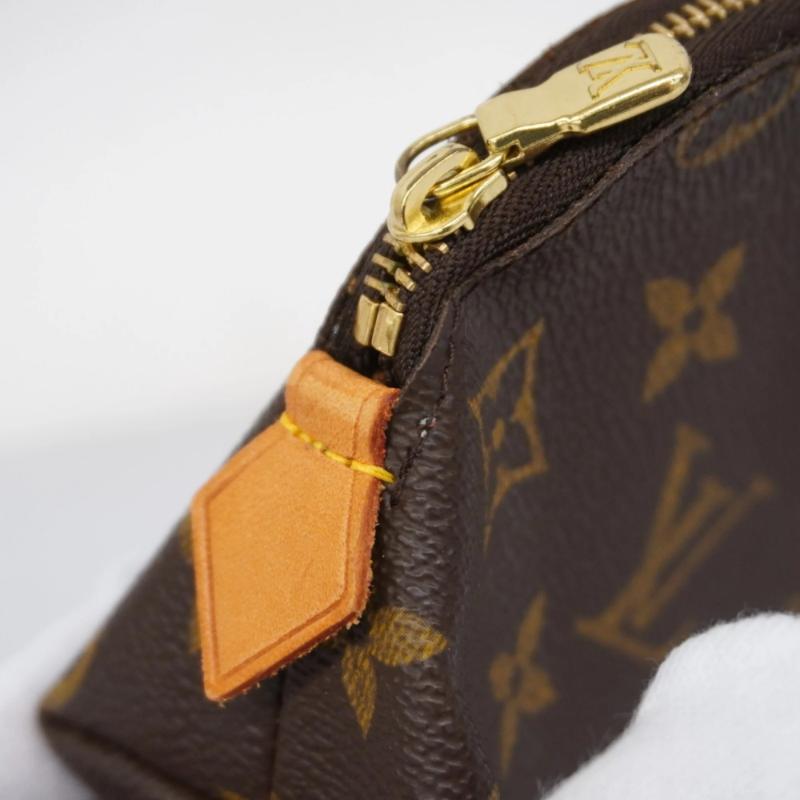 PRE-ORDER  Louis Vuitton  Monogram Cosmetic Pouch