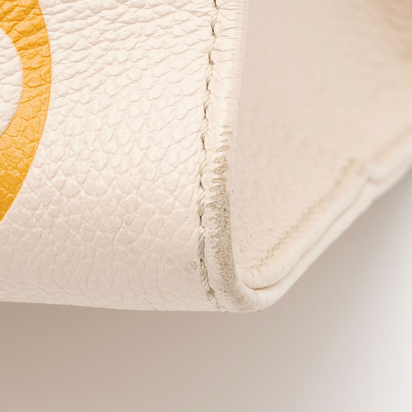 LOUIS VUITTON Empreinte Monogram Giant By The Pool Onthego MM Cream Saffron