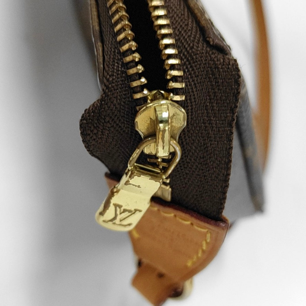 Louis Vuitton Monogram Pochette Accessories NM