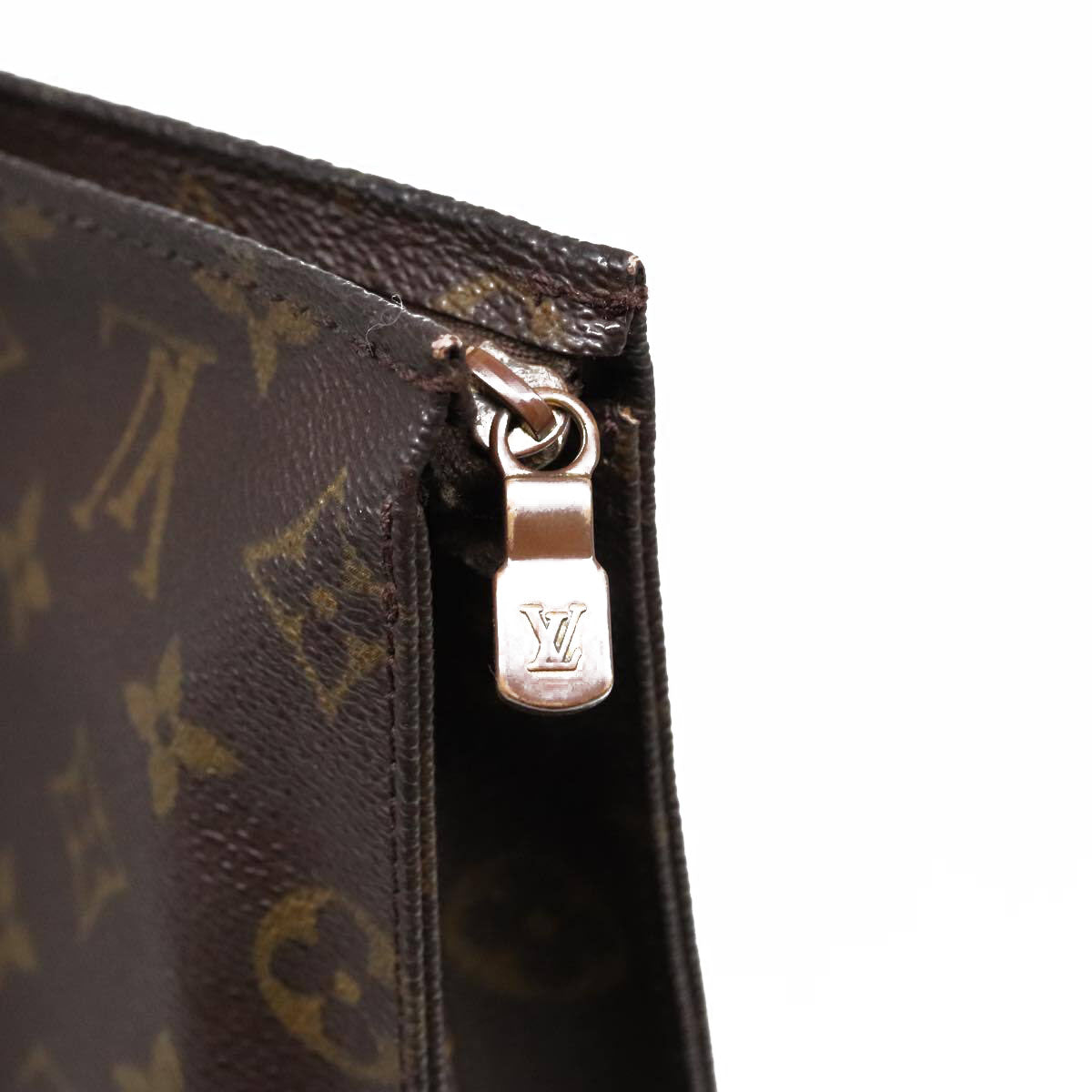 Louis Vuitton  Monogram Toiletry Pouch 26 TH0991