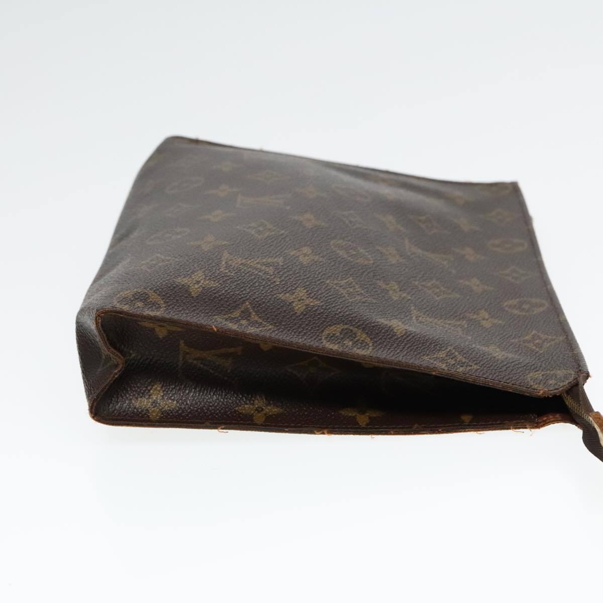 Louis Vuitton  Monogram Toiletry Pouch 26 8906AN