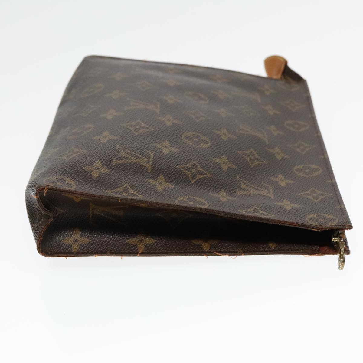 Louis Vuitton  Monogram Toiletry Pouch 26 8906AN