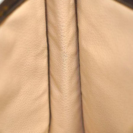 LOUIS VUITTON Monogram Toiletry Pouch 26 852