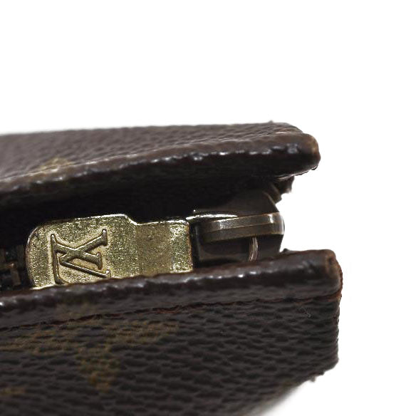 LOUIS VUITTON Monogram Toiletry Pouch 26 852