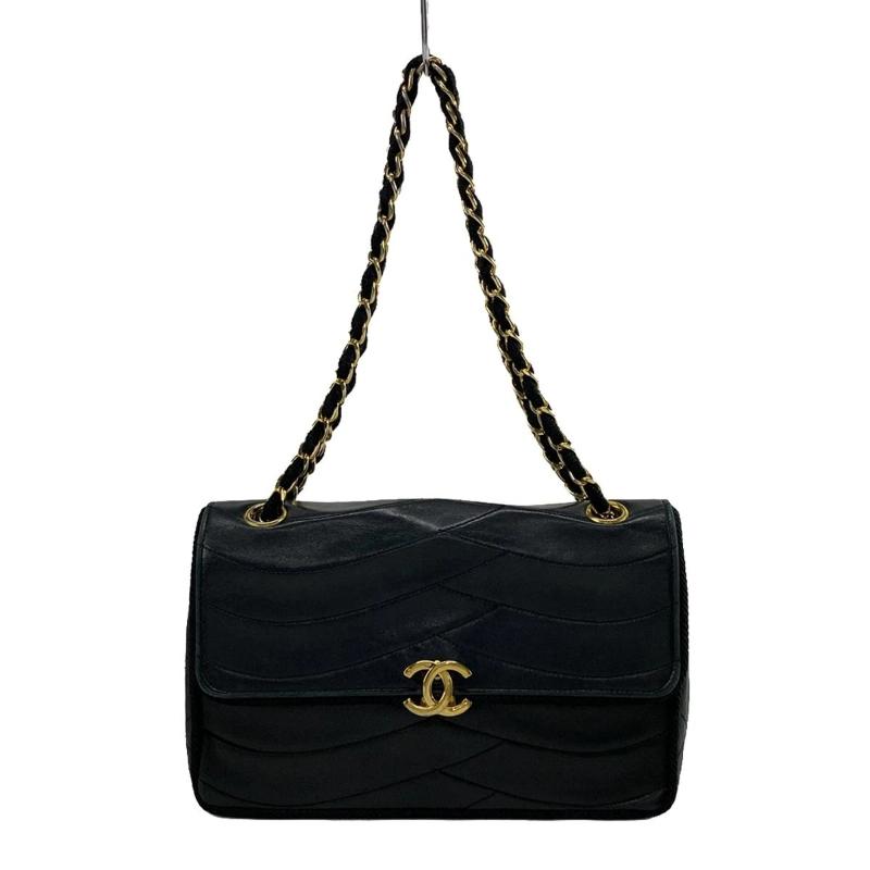 Chanel  Lambskin Scallop Quilted Single Flap Black 01*