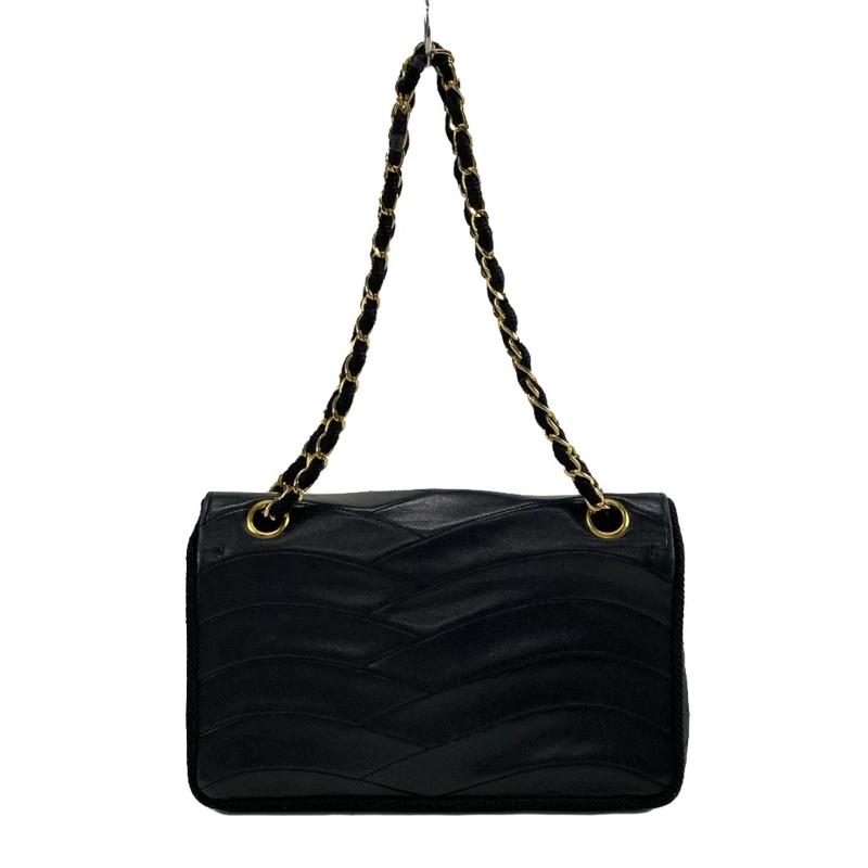 Chanel  Lambskin Scallop Quilted Single Flap Black 01*