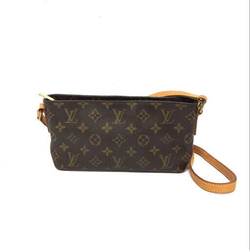 LOUIS VUITTON Monogram Trotteur AR0095