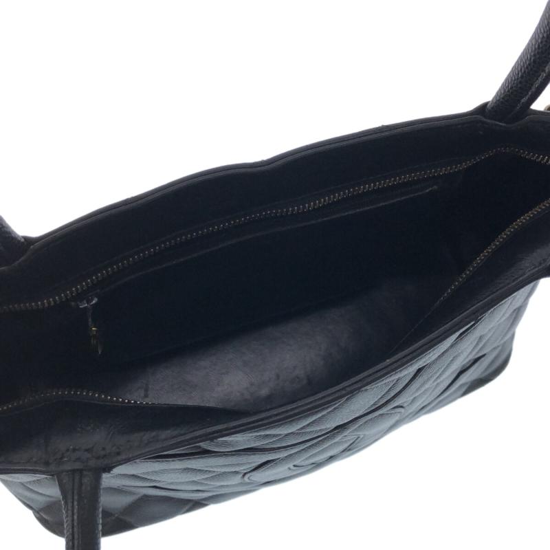 CHANEL Caviar Medallion Tote Black 5*
