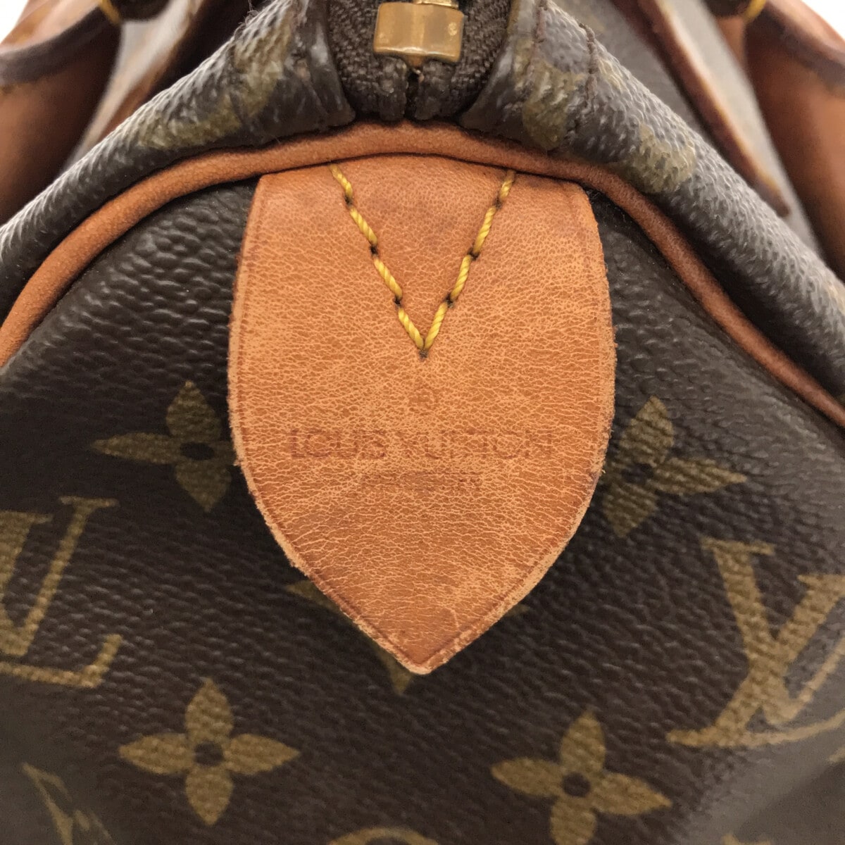 2000 LOUIS VUITTON Monogram Speedy 25 FH1020