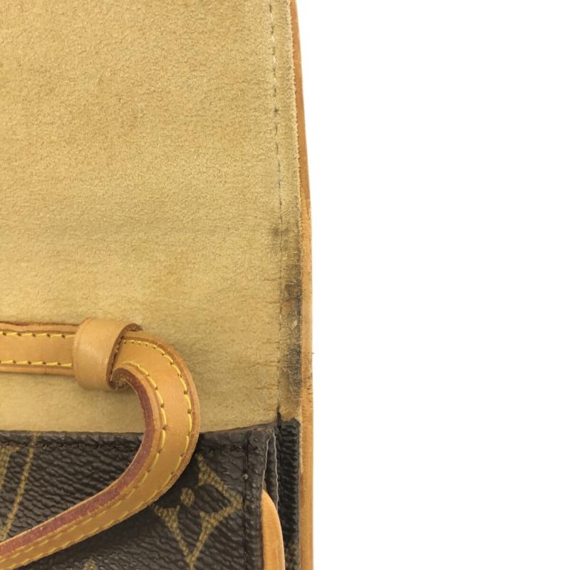 LOUIS VUITTON Monogram Pochette Twin PM M51852