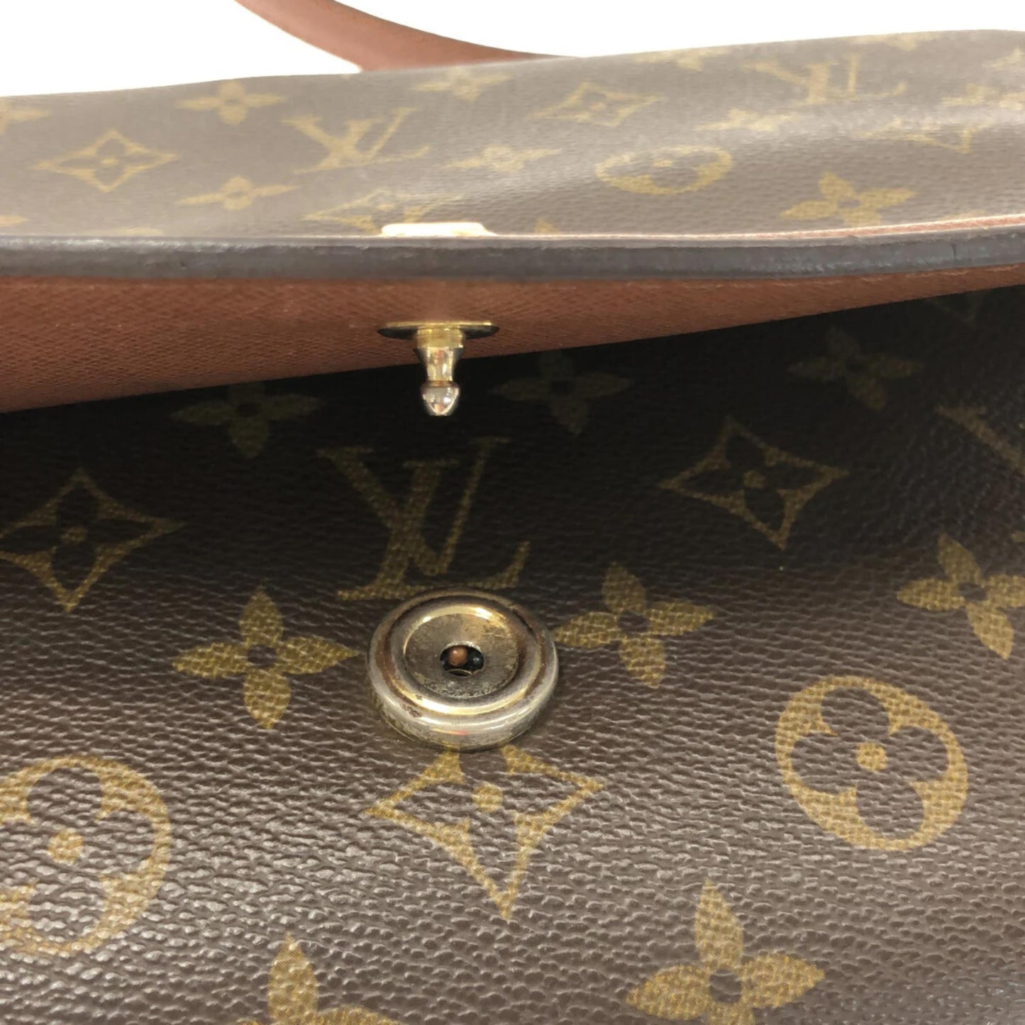 PRE ORDER LOUIS VUITTON Monogram Pochette Bordeaux  A20912