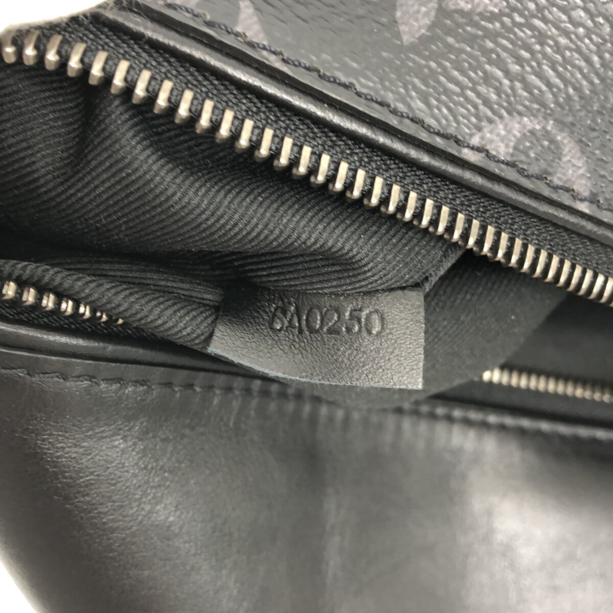 LOUIS VUITTON Monogram Eclipse Discovery Bumbag