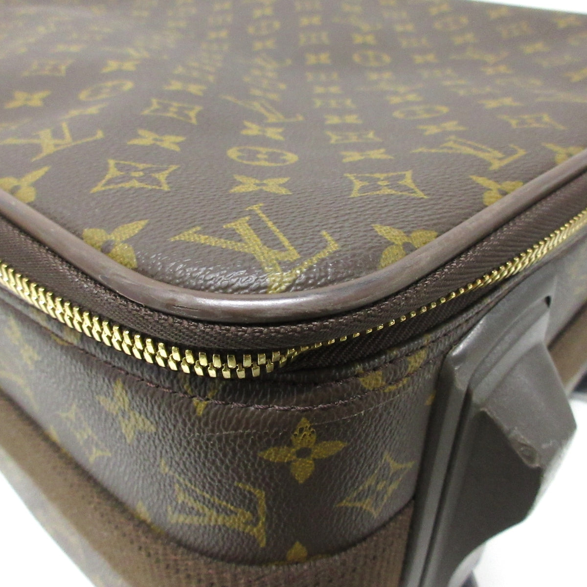 LOUIS VUITTON Monogram Pegase 60